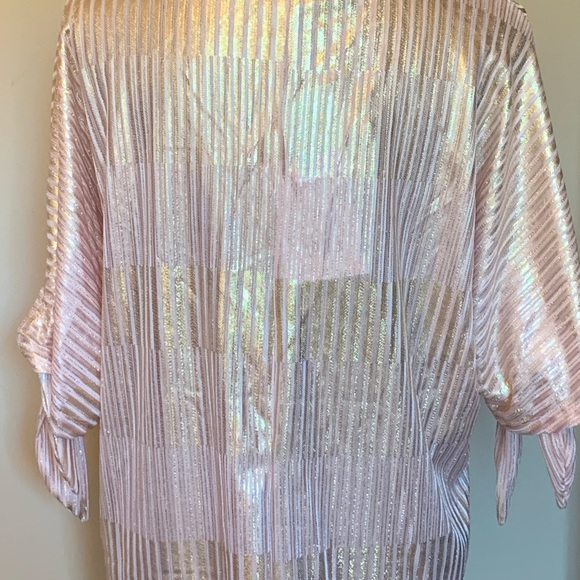 HOST PICK! LAST ONE! Fun plus top-New! - Picture 5 of 5